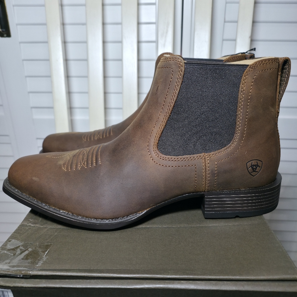 Ariat Booker Ultra Chelsea Boots Square Toe 10046985 Men's Size 11 D